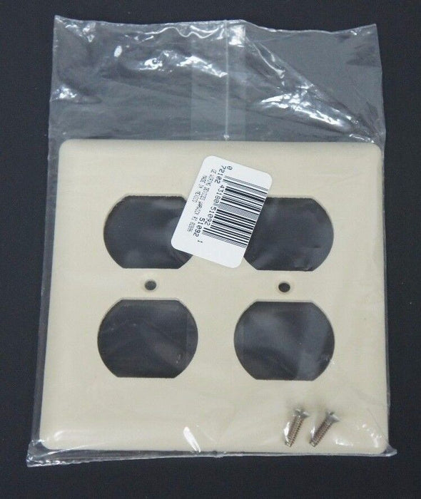 BOX OF 11 NEW GENERAL ELECTRIC 72102 IVORY WALLPLATES DUPLEX TWO GANG SMOOTHLINE