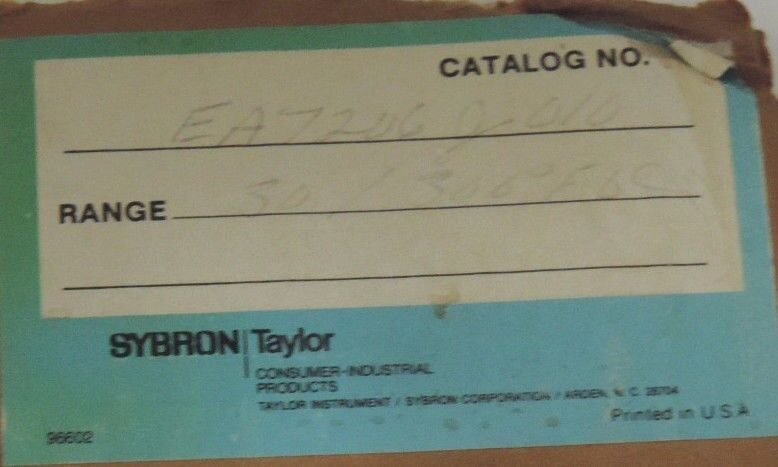 NIB TAYLOR EA7206J010 LIQUID FILLED INDUSTRIAL THERMOMETER, 90 DEG. SWIVEL STEM