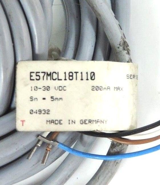 EATON CUTLER-HAMMER E57MCL18T110 TUBULAR INDUCTIVE PROXIMITY SENSOR SER. D1