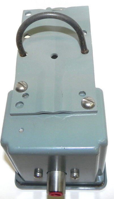 NEW MOORE PRODUCTS 173S PNEUMATIC PRESSURE TRANSMITTER B/M: M104215-1