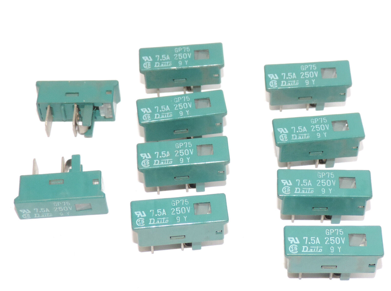 LOT OF 10 NEW DAITO CP75 FUSES 7.5A, 250V