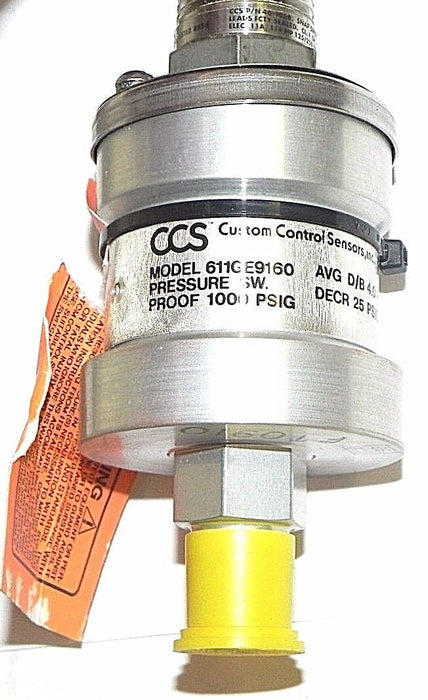 NIB CUSTOM CONTROLS SENSORS 611GE9160 DUAL-SNAP PRESSURE/TEMPERATURE - SWITCH