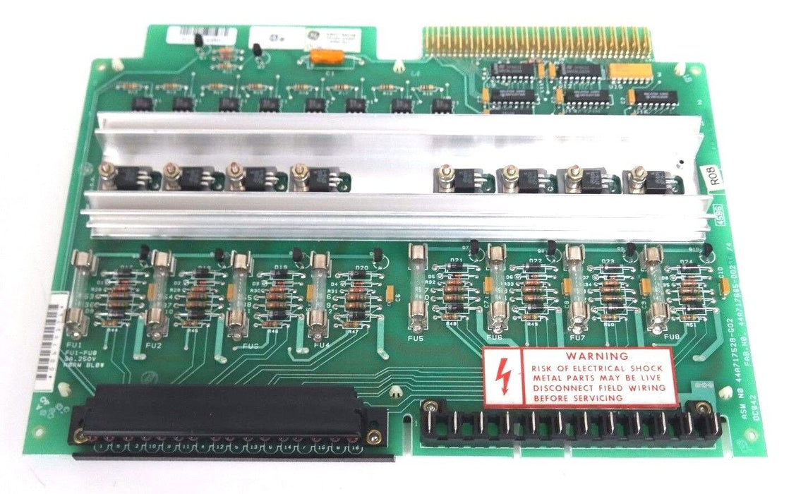 GE FANUC IC600YB902B OUTPUT MODULE 24VDC, 2AMP, 44A717528-G02