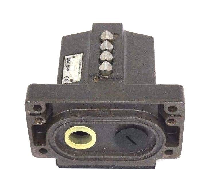 BALLUFF BNS-519-D04-D12-100-10-FD PROXIMITY SWITCH 240VAC, 6A, BNS519D04D12100