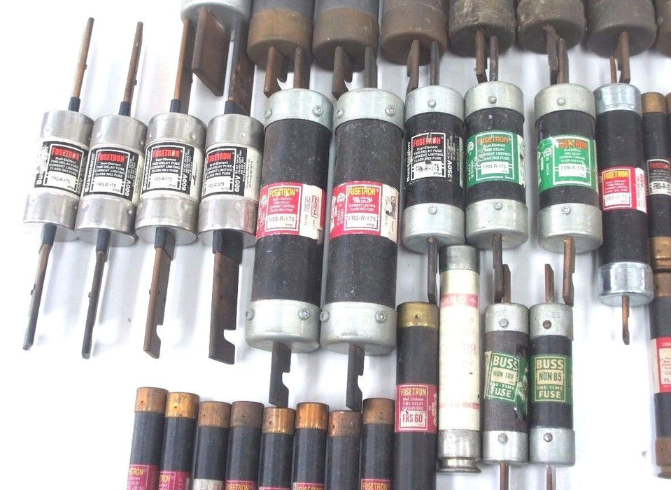 LOT OF 60 ASSORTED FUSES SEE DESCRIPTION FOR FULL LIST