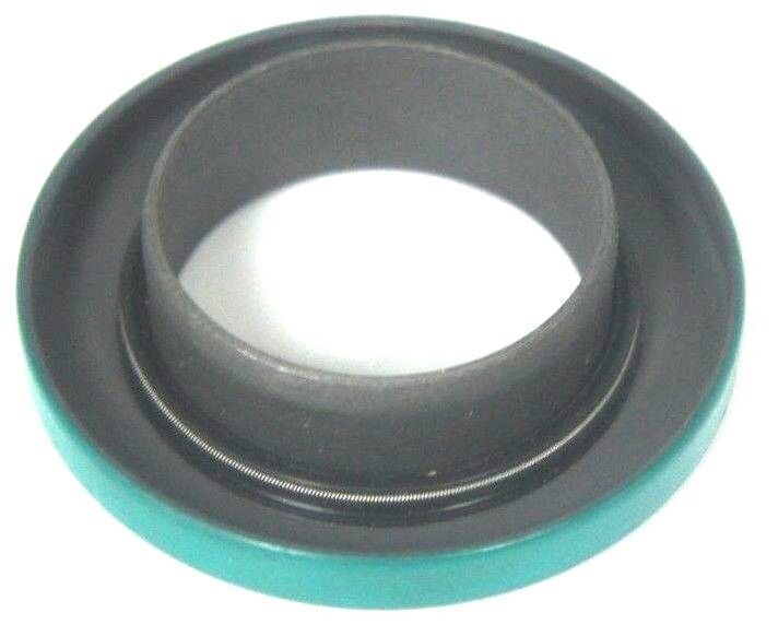 NIB SKF 15696 OIL SEAL AND SLEEVE KIT 1.563 X 2.623 X .750
