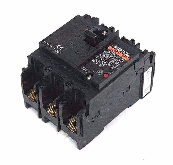 NIB FUJI SA33CM CIRCUIT BREAKER BM3ASC-2P6, 3P, 2.6A, AC500V,  BM3ASC2P6