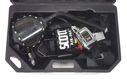 SCOTT AIR-PAK II PRESUR-PAK 800212-00 HARNESS P/N 800020-04 WITH MASK AND CASE