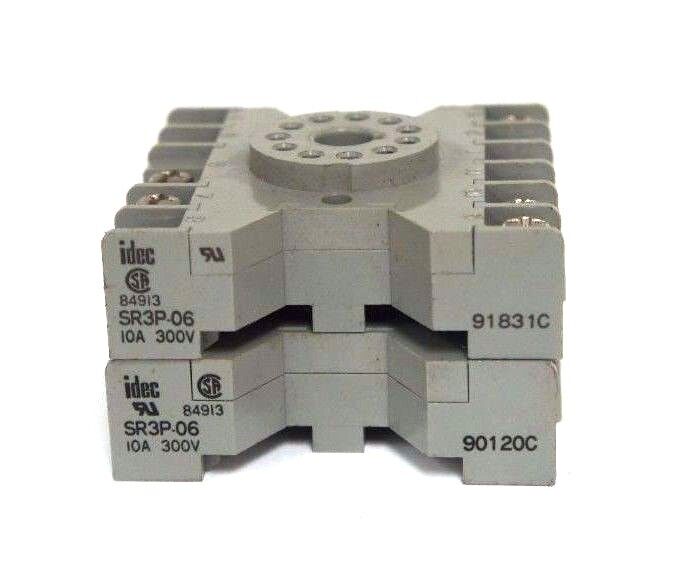 IDEC SR3P-06 RELAY BASE 10A 300V - LOT OF 2