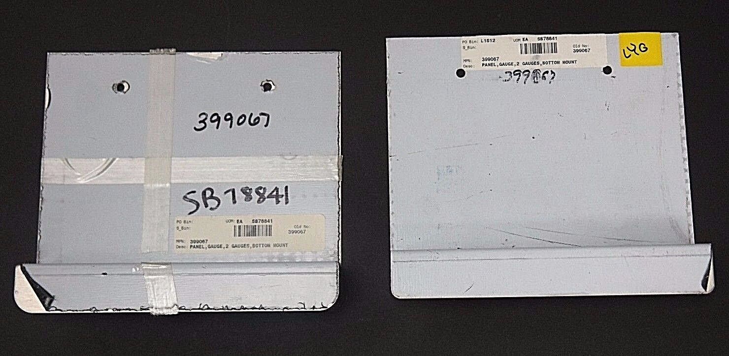LOT OF 2 NEW 399067 PANEL, GAUGE, 2 GAUGES, BOTTOM MOUNT SB78841