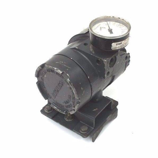 CASCADE AUTOMATION 3311DS1J1B2 PRESSURE TRANSMITTER W/ GAUGE