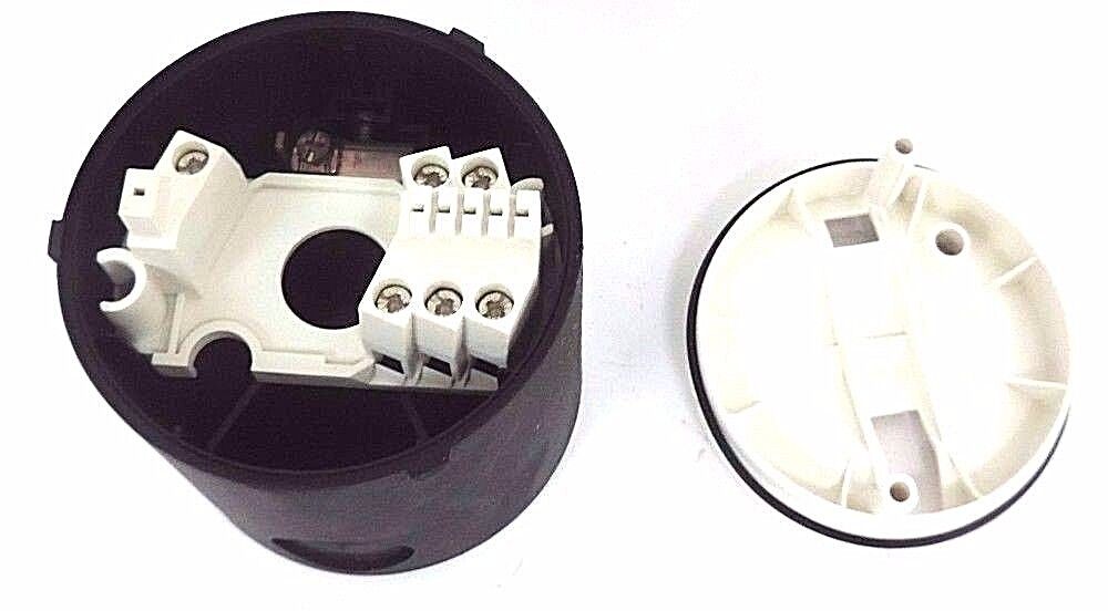 NIB TELEMECANIQUE XVBC21 UNIT BASE + COVER XVB-C21