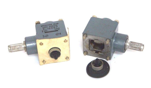 LOT OF 2 NEW ALLEN BRADLEY Z-16067 LEVER TYPE OPERATING HEADS Z16067