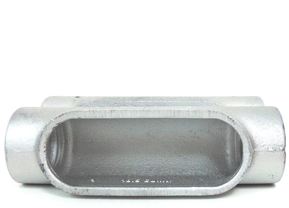 BOX OF 2 NEW COOPER CROUSE-HINDS C47 CONDUIT BODIES FORM C, 1-1/4"