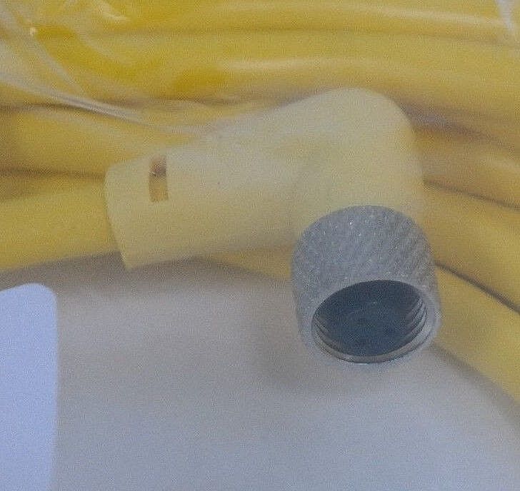 NEW MENCOM MAC-3FPX-20-R MICRO-AC SERIES CORDSET 300V, 4A, 3P, 20FT, MAC3FPX20R