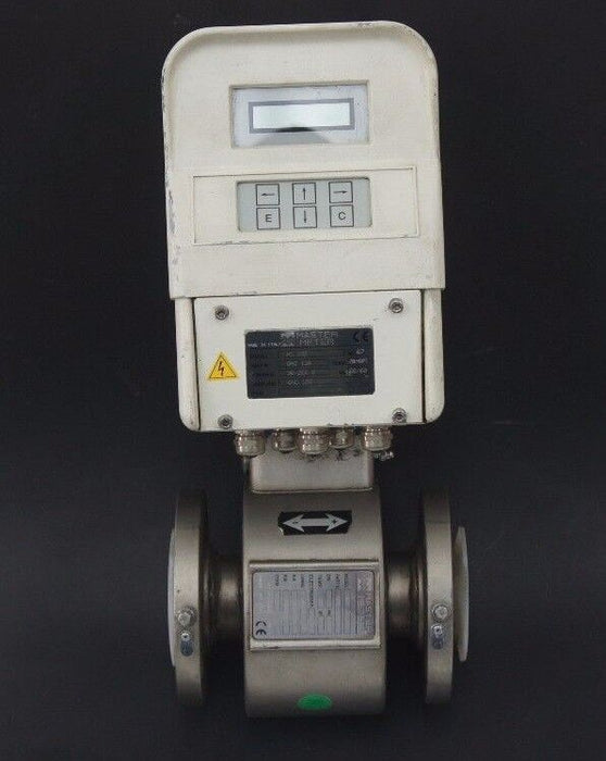 NEW MASTER METER MODEL: MC 208 P/N: QAZ 134 CONVERTER ELECTROMAGNETIC FLOW METER