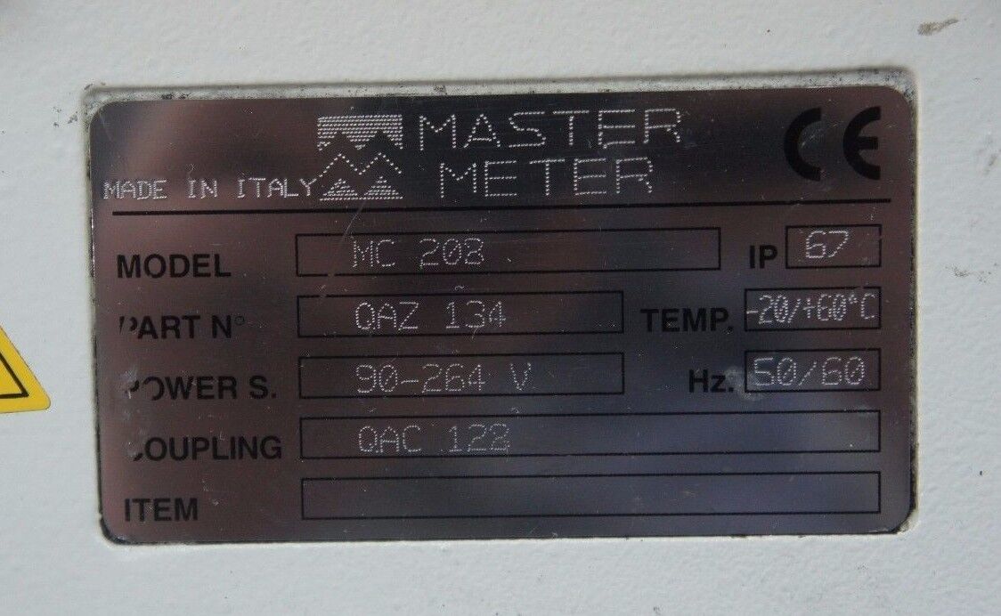 NEW MASTER METER MODEL: MC 208 P/N: QAZ 134 CONVERTER ELECTROMAGNETIC FLOW METER