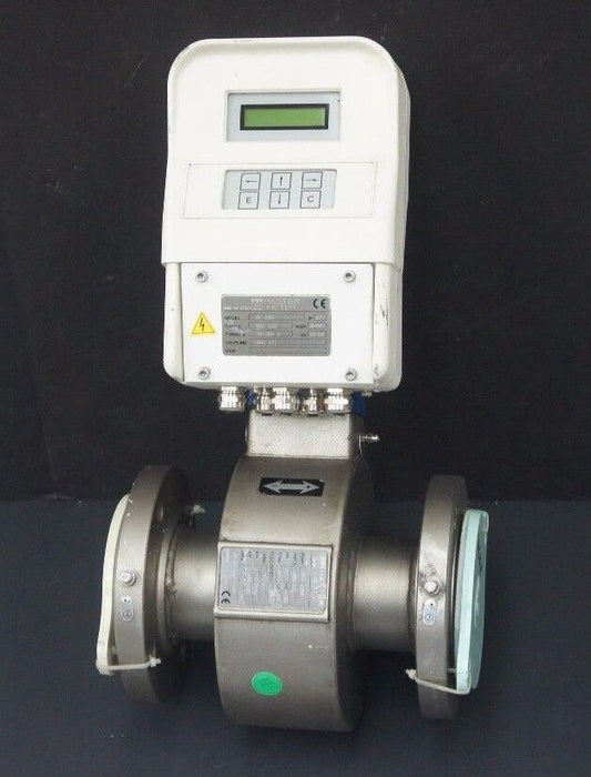 NEW MASTER METER MODEL: MC 208 P/N: QAZ 128 CONVERTER ELECTROMAGNETIC FLOW METER