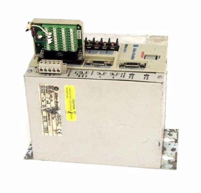 ALLEN BRADLEY 2098-DSD-020X-DN ULTRA 3000I DRIVE SER.B F/W: V1.41 P/N: 9101-1923