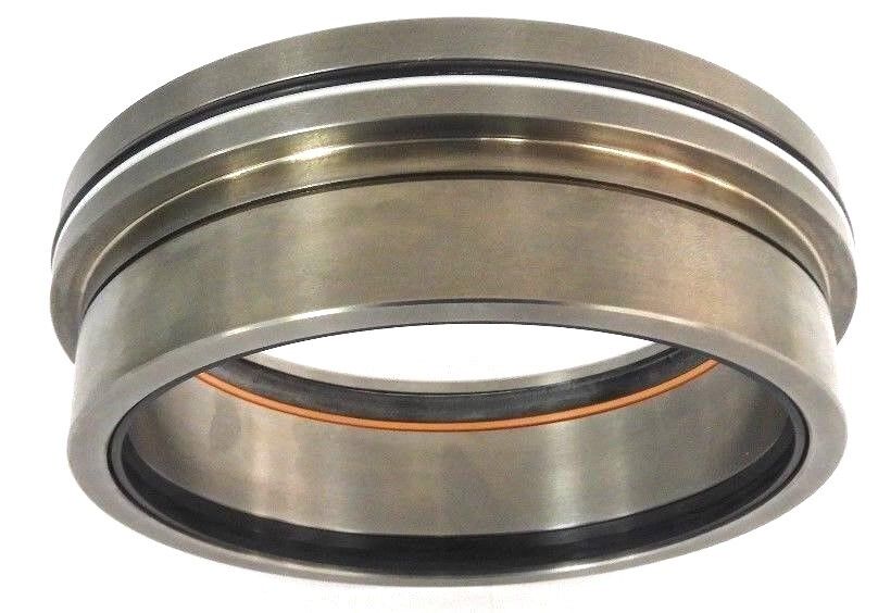 NEW HYDRO LINE HYD-N5-660-44 IRON GLAND WITH LLIP NBR SEALS 5-1/2" N5-660-44