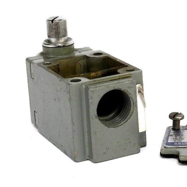 SQUARE D 9007-B51C SER.A LIMIT SWITCH 9007B51C