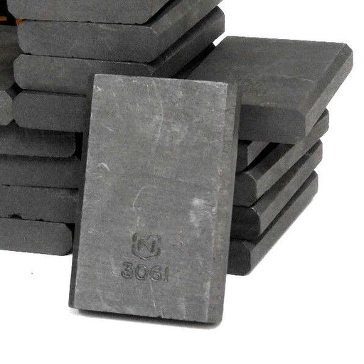 BOX OF 15 NEW NATIONAL 3061 CARBON BRUSHES