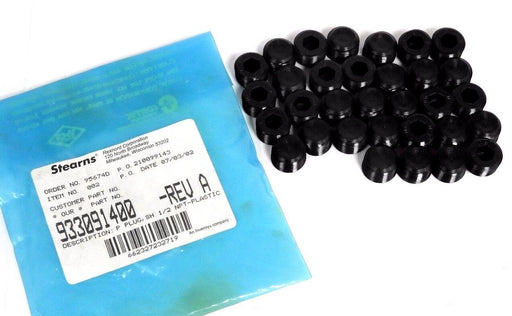 LOT OF 32 NEW STEARNS REXNORD 933091400 REV. A, P PLUGS SH 1/2" NPT PLASTIC