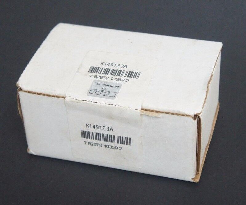 NEW FEDERAL SIGNAL K149123A INCANDESCENT LAMP 120 VAC