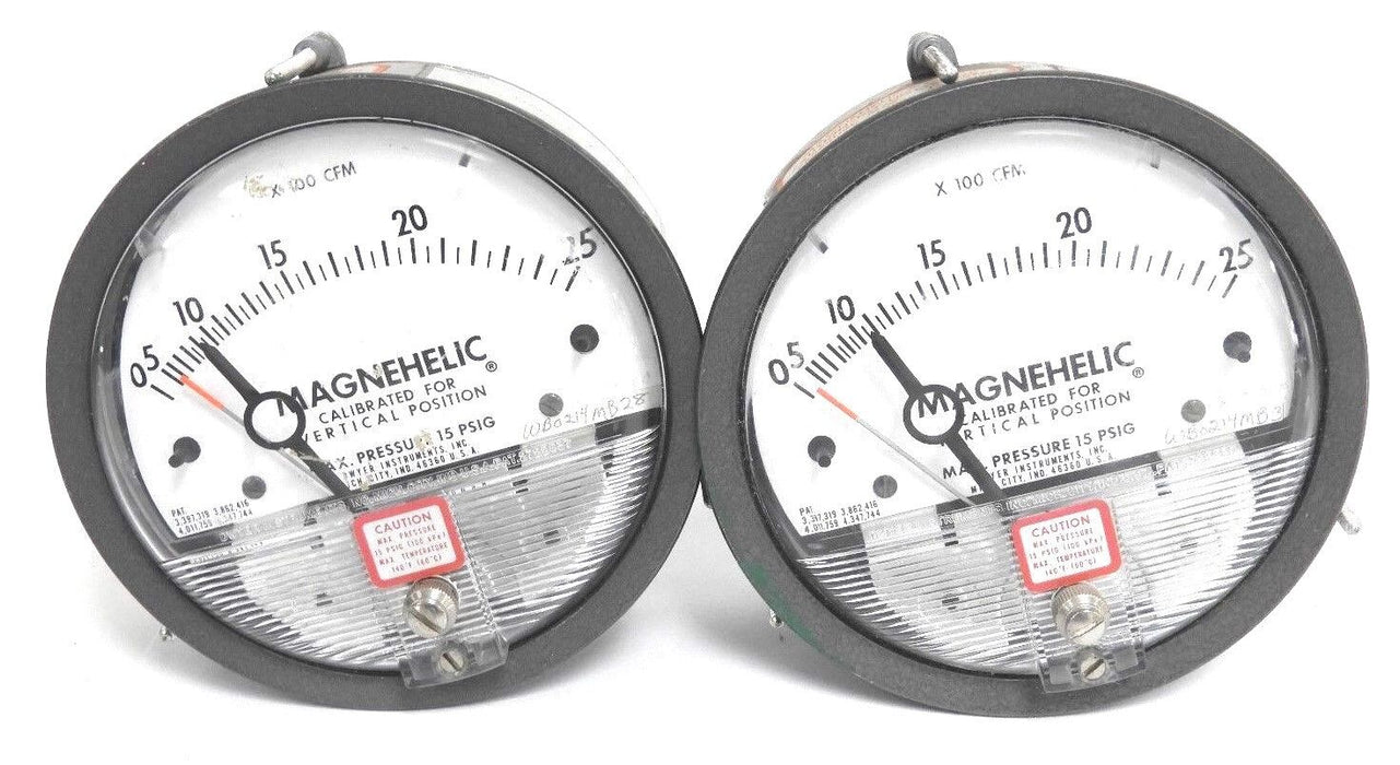 LOT OF 2 DWYER 12-167004-00 MAGNEHELIC PRESSURE GAUGES X 100 CFM, 1216700400