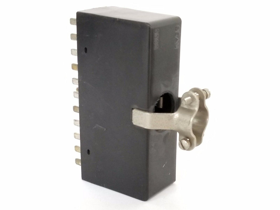 BEAU CINCH 3333 33 POSITION 10A PLUG DEEP BRACKET