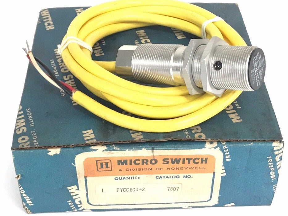 NEW HONEYWELL FYCC8C3-2 MICRO PROXIMITY SWITCH 30MM SN 1.2/7.5AMP 120VAC