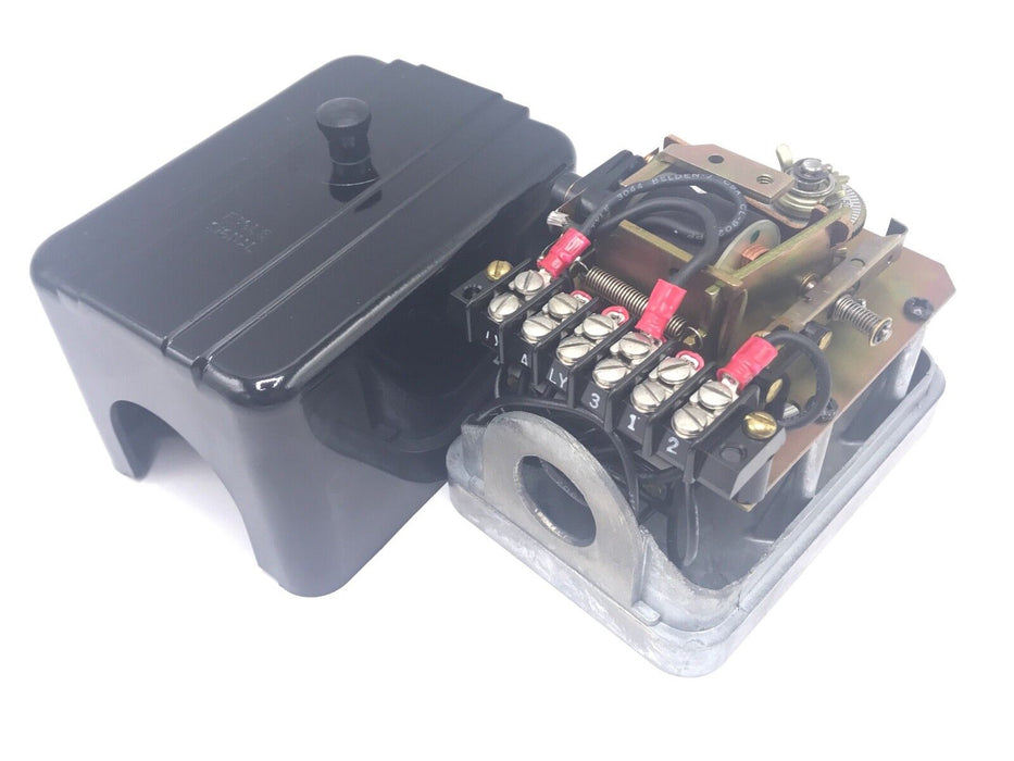 NIB EAGLE SIGNAL HD33A621 ELECTRIC RESET TIMER 120V 60Hz, 55SEC TIME