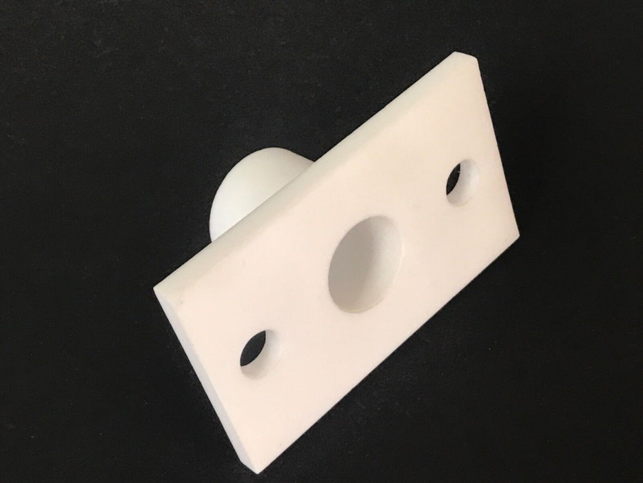 LOT OF 35 TEFLON INSULATORS ITEM NO: 3210.0008, INSIDE DIAMETER: 7/8"