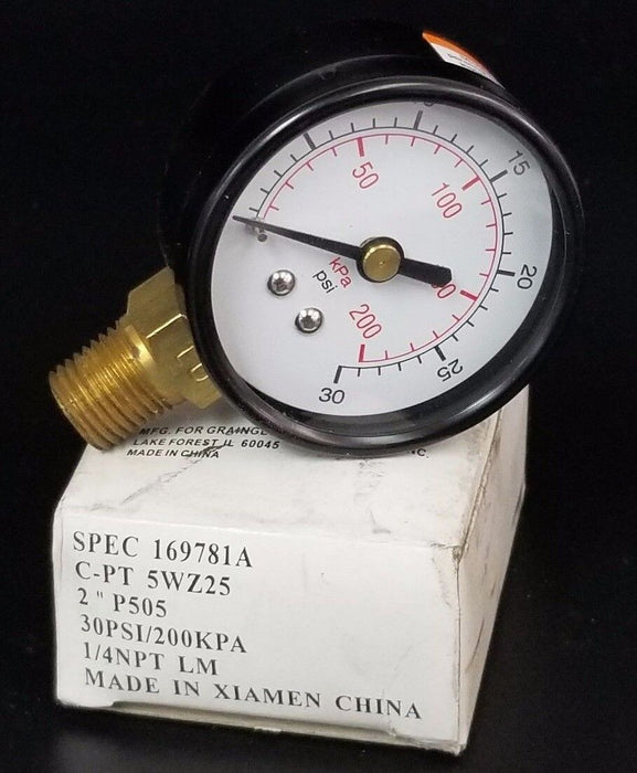 NIB GRAINGER 5WZ25 PRESSURE GAUGE 30PSI-200KPA 1/4IN NPT LM