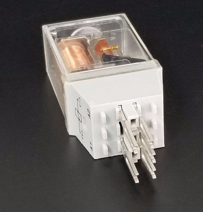 NEW PHOENIX CONTACT ST-REL3-SG 24/21 RELAY CONNECTOR ART. NO. 2822011