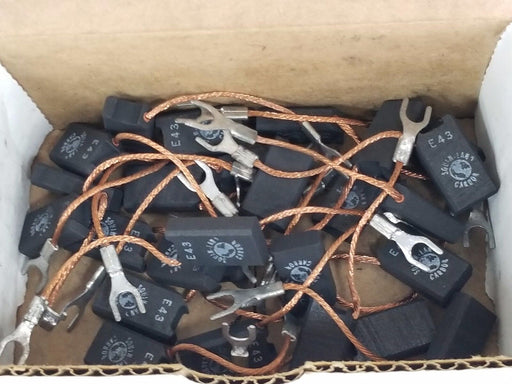 LOT OF 27 NEW SOUTH-LAND E43 CARBON BRUSHES 845F2-3010-212