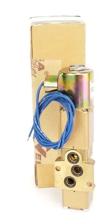 NIB VERSA VALVES VSG-3331-31-155-120V60 THREE-WAY VALVE 043432