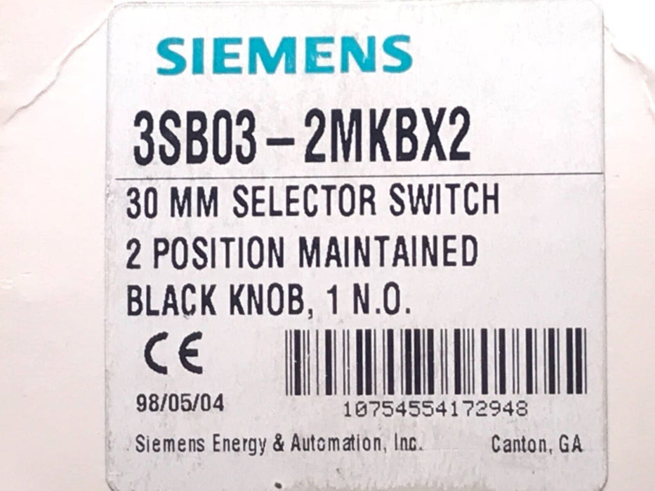 NIB SIEMENS 3SB03-2MKBX2 SELECTOR SWITCH, 30MM, 2 POSITION, 1 N.O., 3SB032MKBX2