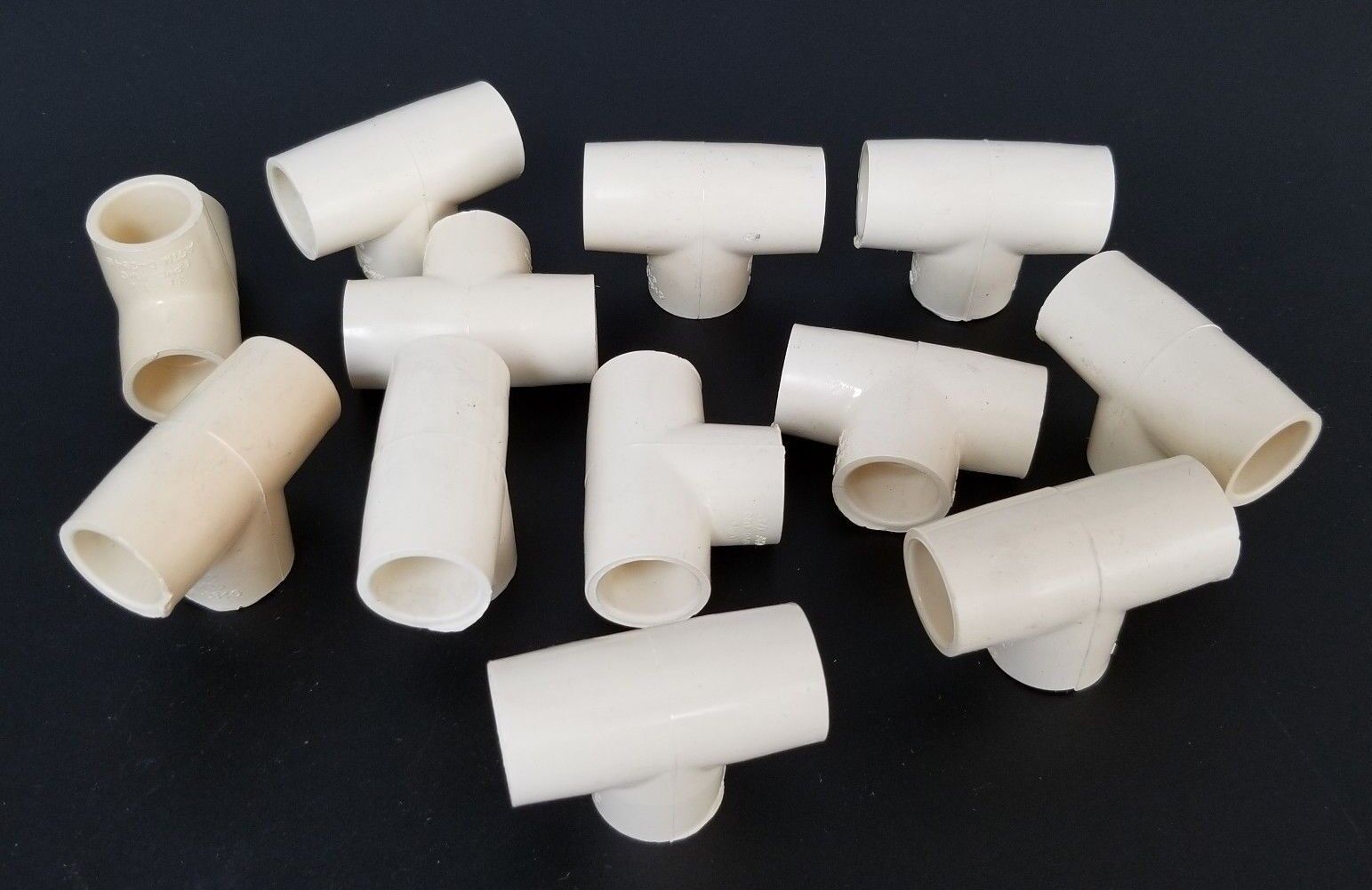 LOT OF 12 NEW CPF CHARLOTTE ASTM D-2846 T-FITTINGS CPVC-4120, CPF 1/2"