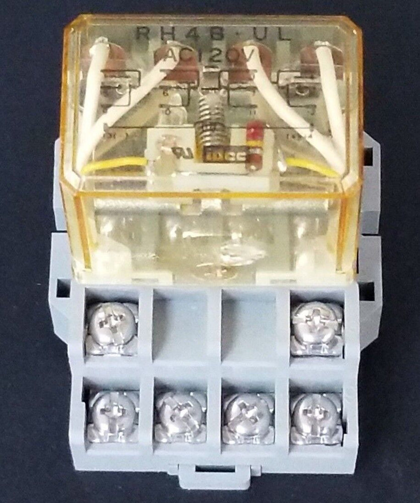 IDEC SH4B-05 RELAY SOCKET W/ RH4B-UL-AC120V RELAY RH4BUL 120VAC