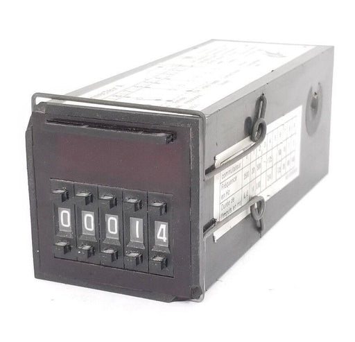 IVO INDUSTRIES KNE631.130B78BZ94 COUNTER 8110696/+680, 220VAC, KNE631130B78BZ94