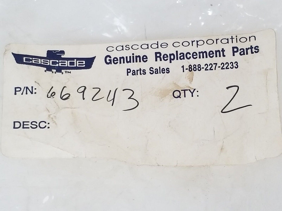 LOT OF 2 NEW CASCADE 669243 LOADER SEALS