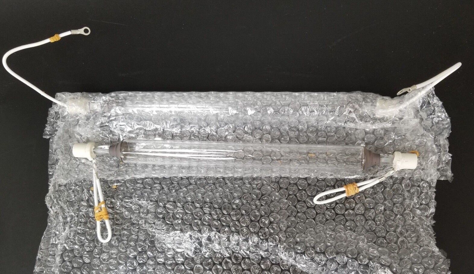 LOT OF 2 NEW UV TECH UVT-7841-B3 QUARTZ LAMPS 483339-40, UVT7841B3