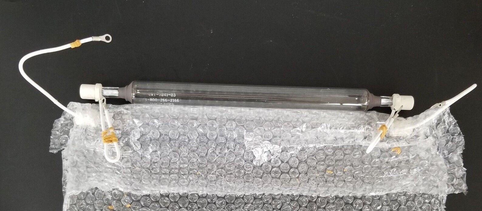 LOT OF 2 NEW UV TECH UVT-7841-B3 QUARTZ LAMPS 483339-40, UVT7841B3