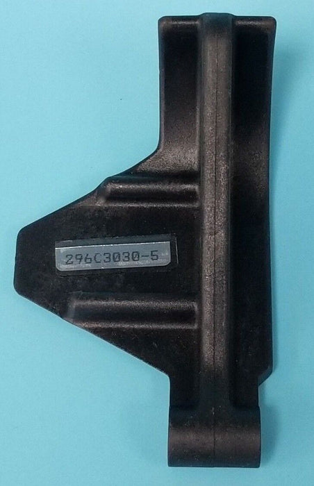 LOT OF 13 NEW GENERIC 296C30305 LUGS RIGHT HAND FRONT AND BACK