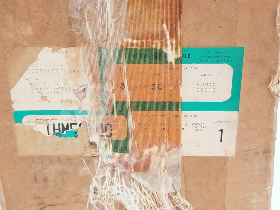 NIB GENERAL ELECTRIC THMF3100 DISCONNECT SWITCH 600VAC, 250VDC, 565B714G2