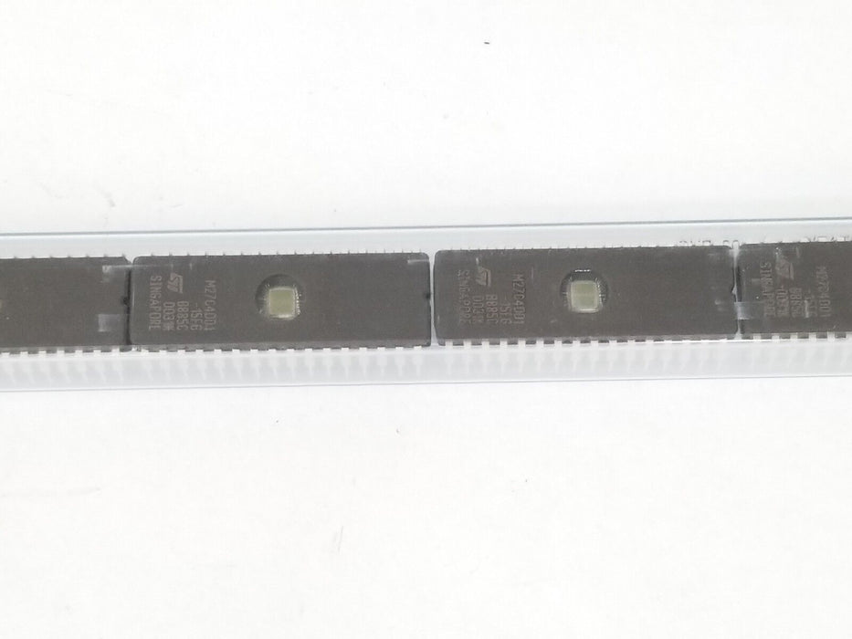 PACK OF 12 NEW STMICROELECTRONICS M27C4001-15F6 EPROM 4MBIT (512KB X 8) UV 150NS