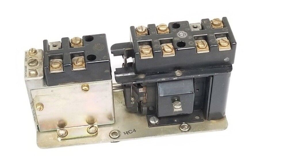 ALLEN BRADLEY PNEUMATIC TIMER W/ 21A86 COIL 120V, 60HZ TFDV HC4