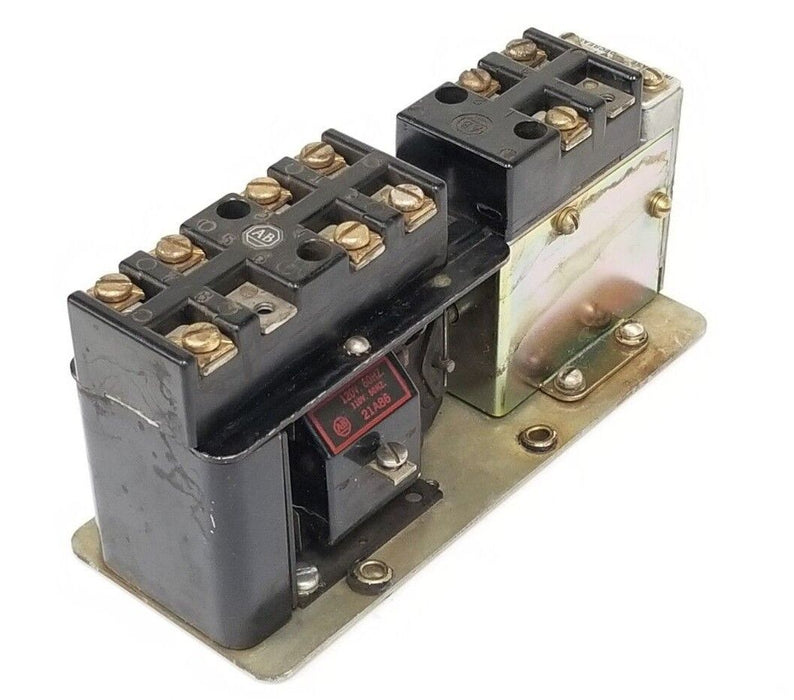 ALLEN BRADLEY PNEUMATIC TIMER W/ 21A86 COIL 120V, 60HZ TFDV HC4