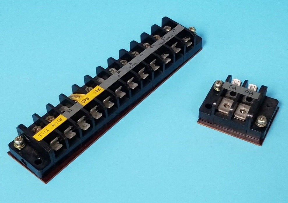 LOT OF 2 KYOSHIN TERMINAL POWER STRIPS 12 TERMINAL & 2 TERMINAL